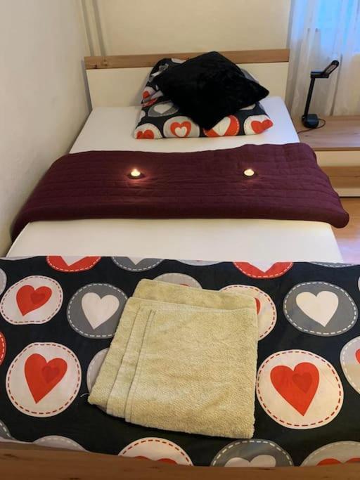 Apartments - 3 Rooms, 3-5 Person Есен Екстериор снимка